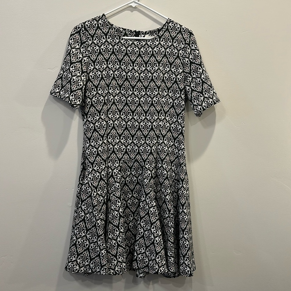 H&M. Skater dress. Size 8.